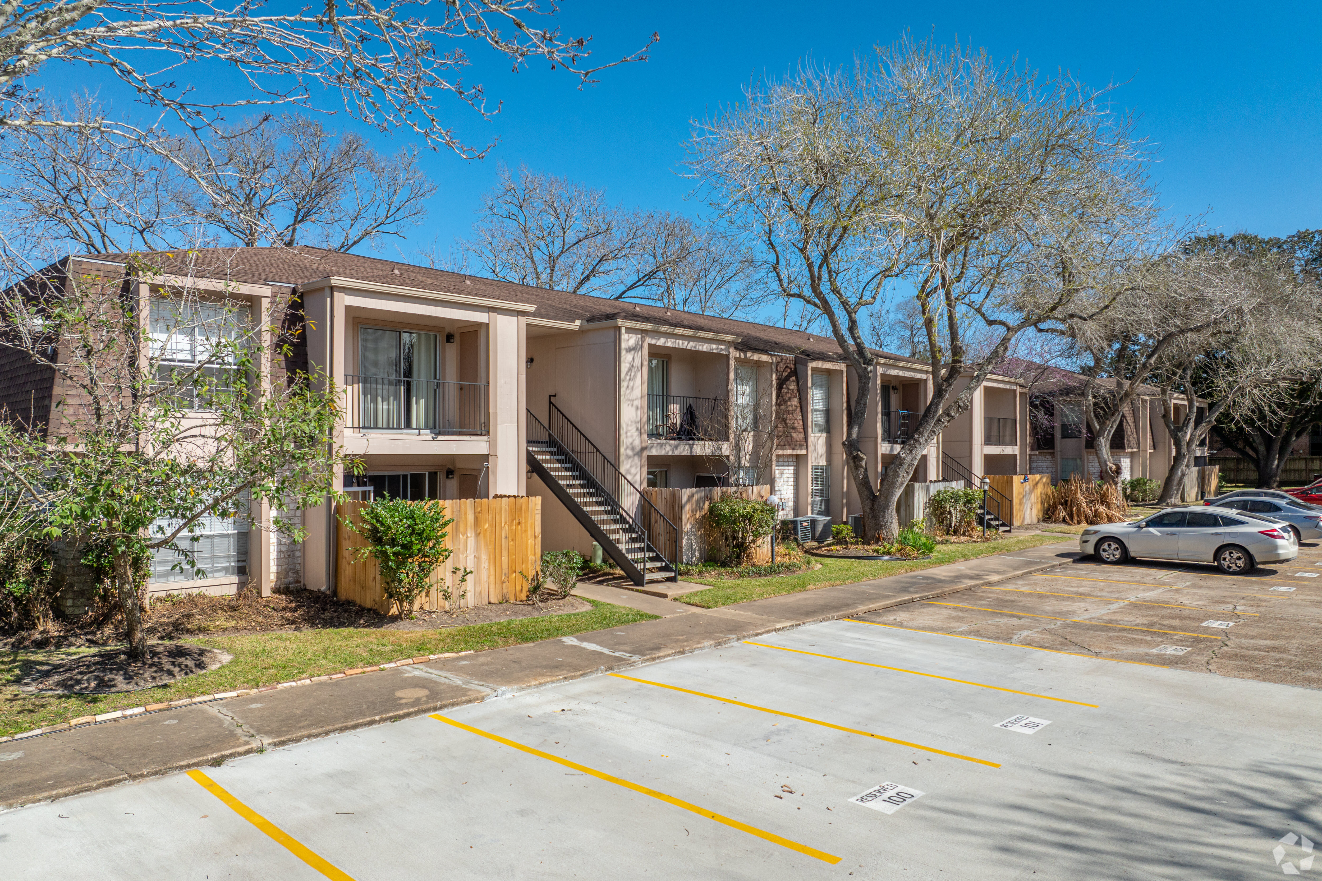Multifamily apartment complex exterior - clean, well-maintained units